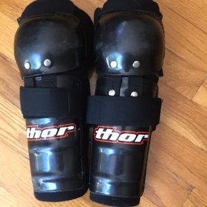 Thor Motocross Kids Knee and Shin Guards.
